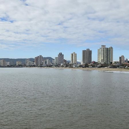 Ap Aloha 501 Vista Mar Da Praia Balneario Picarras Bagian luar foto