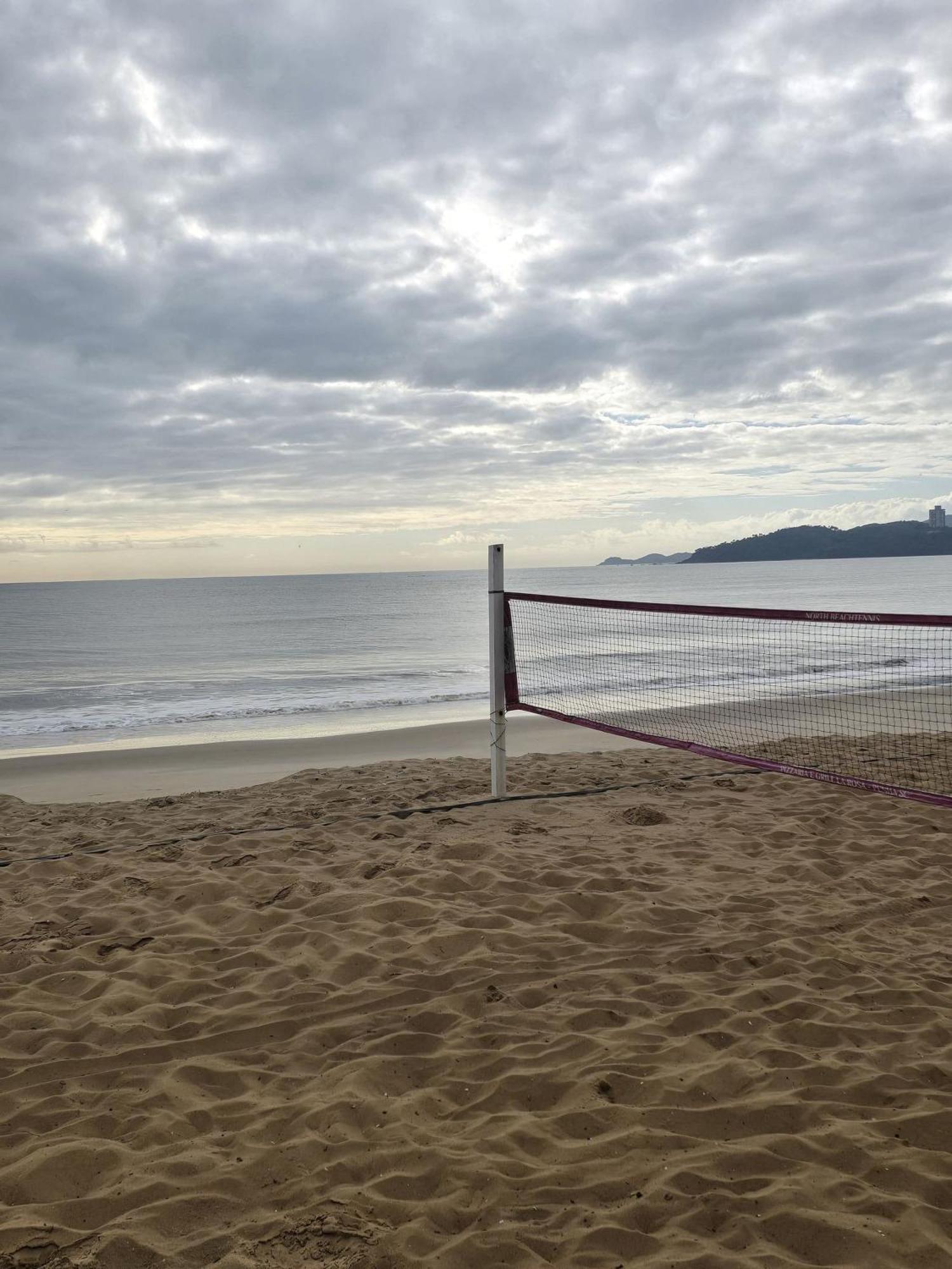 Ap Aloha 501 Vista Mar Da Praia Balneario Picarras Bagian luar foto
